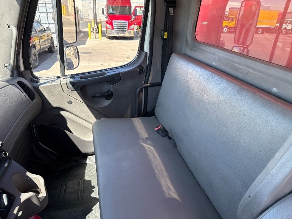 Medium Duty Box Truck-Light and Medium Duty Trucks-Freightliner-2019-M2-Phoenix-AZ-155,881\n\t\tmiles-$ 55,750 - Image 20