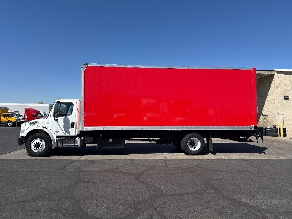 Medium Duty Box Truck-Light and Medium Duty Trucks-Freightliner-2019-M2-Phoenix-AZ-155,881\n\t\tmiles-$ 55,750 - Image 4
