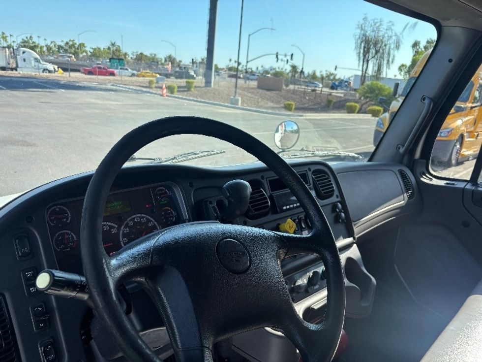 Medium Duty Box Truck-Light and Medium Duty Trucks-Freightliner-2019-M2-Phoenix-AZ-158,825\n\t\tmiles-$ 60,500 - Image 17