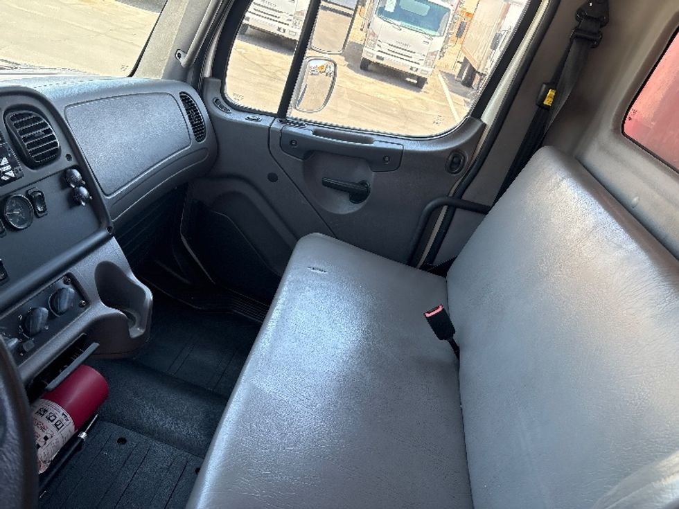 Medium Duty Box Truck-Light and Medium Duty Trucks-Freightliner-2019-M2-Phoenix-AZ-165,636\n\t\tmiles-$ 54,500 - Image 19