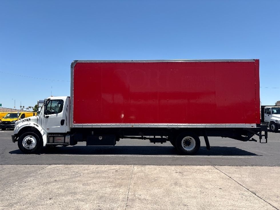 Medium Duty Box Truck-Light and Medium Duty Trucks-Freightliner-2019-M2-Phoenix-AZ-165,636\n\t\tmiles-$ 54,500 - Image 4
