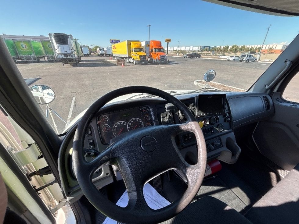 Medium Duty Box Truck-Light and Medium Duty Trucks-Freightliner-2019-M2-Phoenix-AZ-169,147\n\t\tmiles-$ 49,750 - Image 18