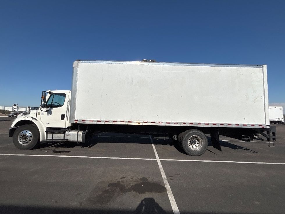 Medium Duty Box Truck-Light and Medium Duty Trucks-Freightliner-2019-M2-Phoenix-AZ-169,147\n\t\tmiles-$ 49,750 - Image 4
