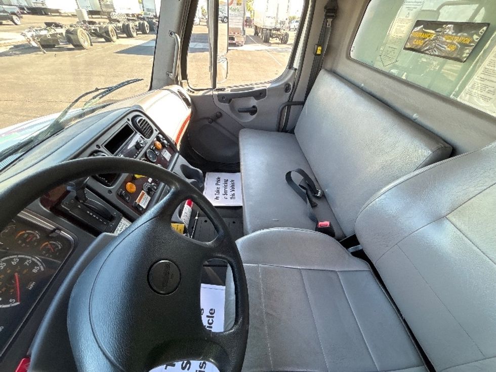 Medium Duty Box Truck-Light and Medium Duty Trucks-Freightliner-2019-M2-Phoenix-AZ-195,879\n\t\tmiles-$ 49,000 - Image 19