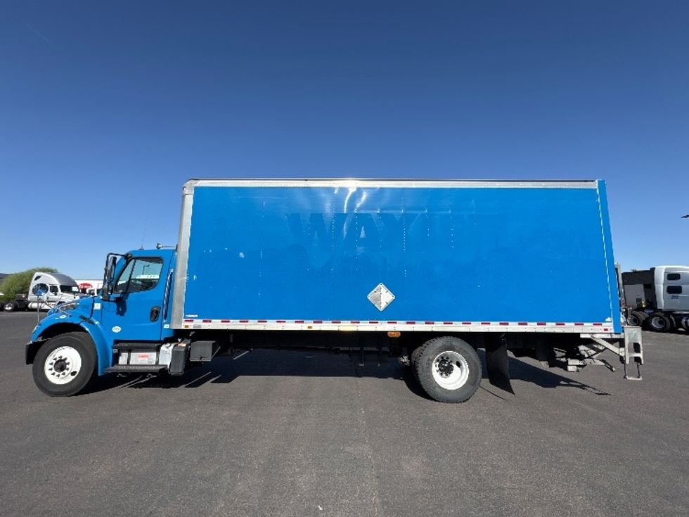 Medium Duty Box Truck-Light and Medium Duty Trucks-Freightliner-2019-M2-Phoenix-AZ-223,665\n\t\tmiles-$ 45,250 - Image 4