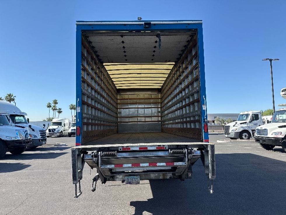 Medium Duty Box Truck-Light and Medium Duty Trucks-Freightliner-2019-M2-Phoenix-AZ-223,665\n\t\tmiles-$ 45,250 - Image 8