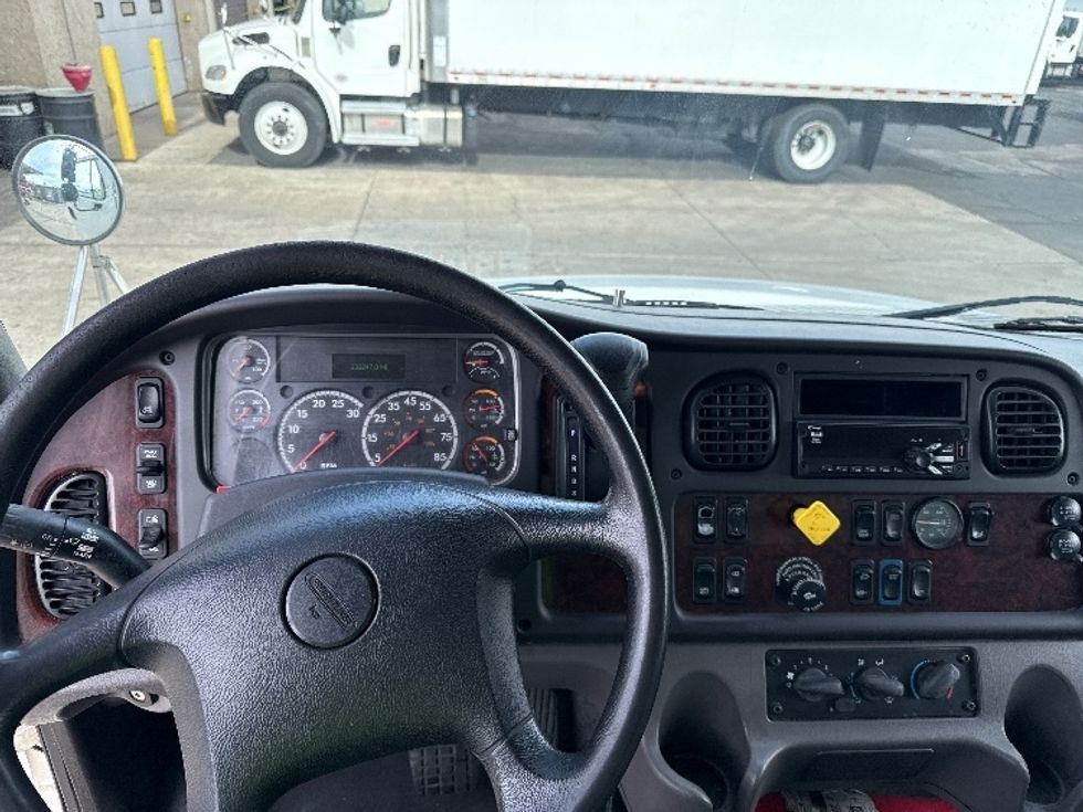 Medium Duty Box Truck-Light and Medium Duty Trucks-Freightliner-2019-M2-Phoenix-AZ-232,246\n\t\tmiles-$ 39,500 - Image 18