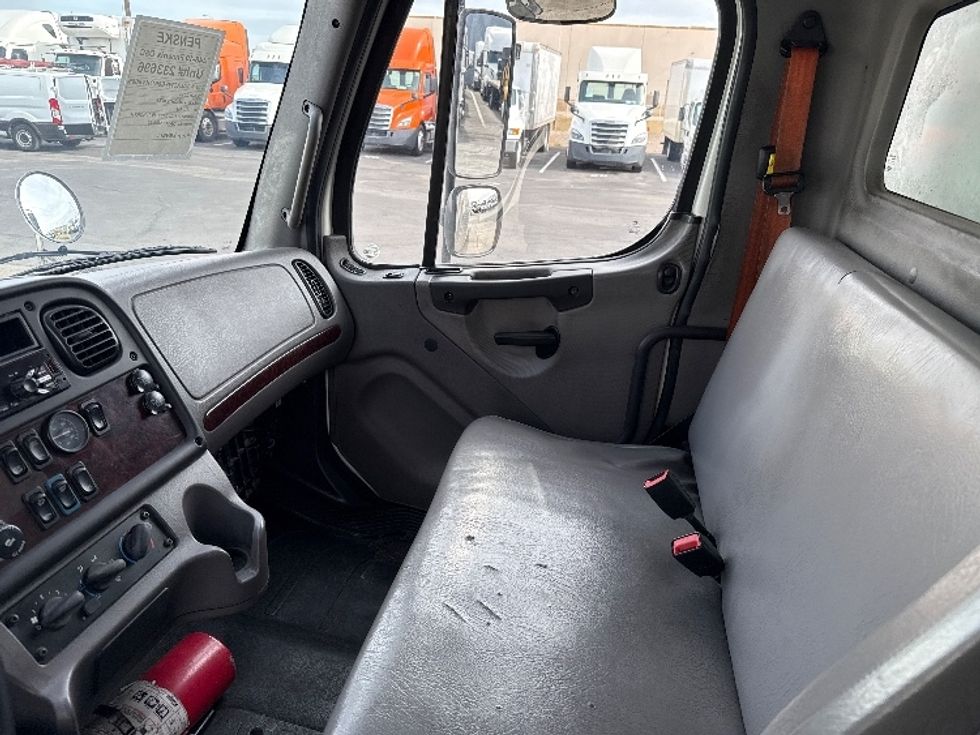 Medium Duty Box Truck-Light and Medium Duty Trucks-Freightliner-2019-M2-Phoenix-AZ-232,246\n\t\tmiles-$ 39,500 - Image 19