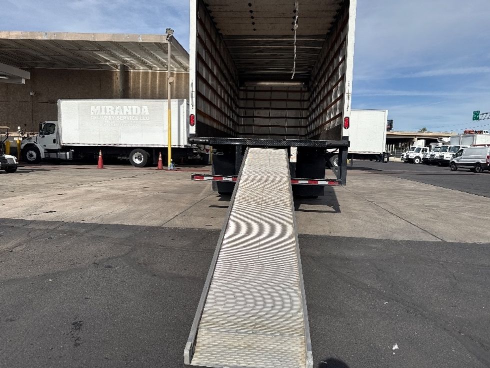 Medium Duty Box Truck-Light and Medium Duty Trucks-Freightliner-2019-M2-Phoenix-AZ-232,246\n\t\tmiles-$ 39,500 - Image 9