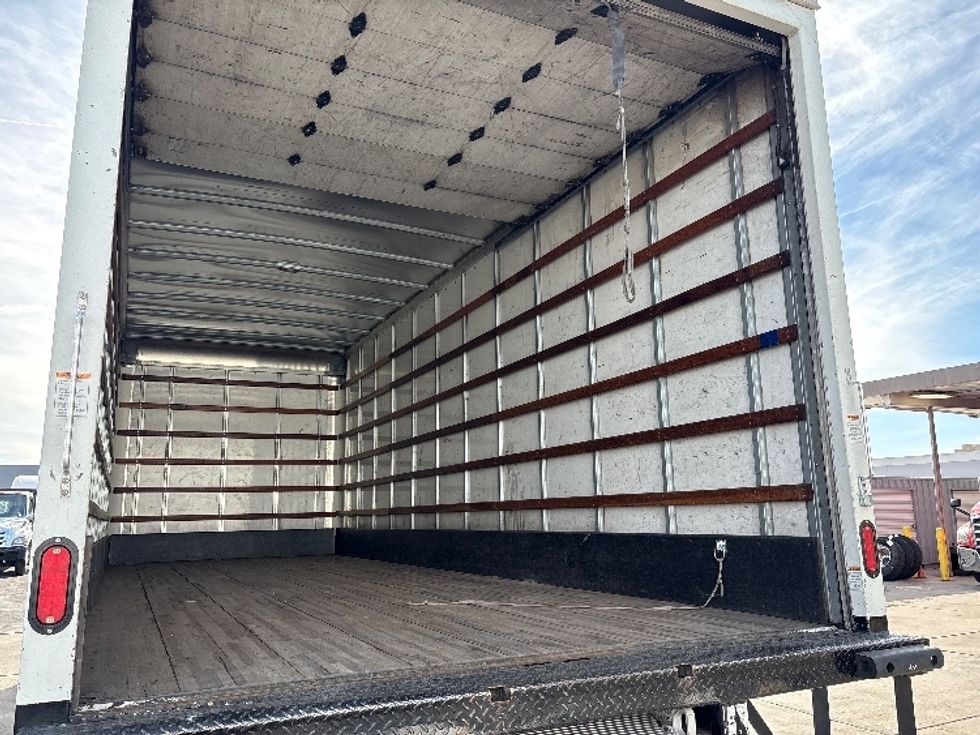 Medium Duty Box Truck-Light and Medium Duty Trucks-Freightliner-2019-M2-Phoenix-AZ-250,144\n\t\tmiles-$ 37,000 - Image 11