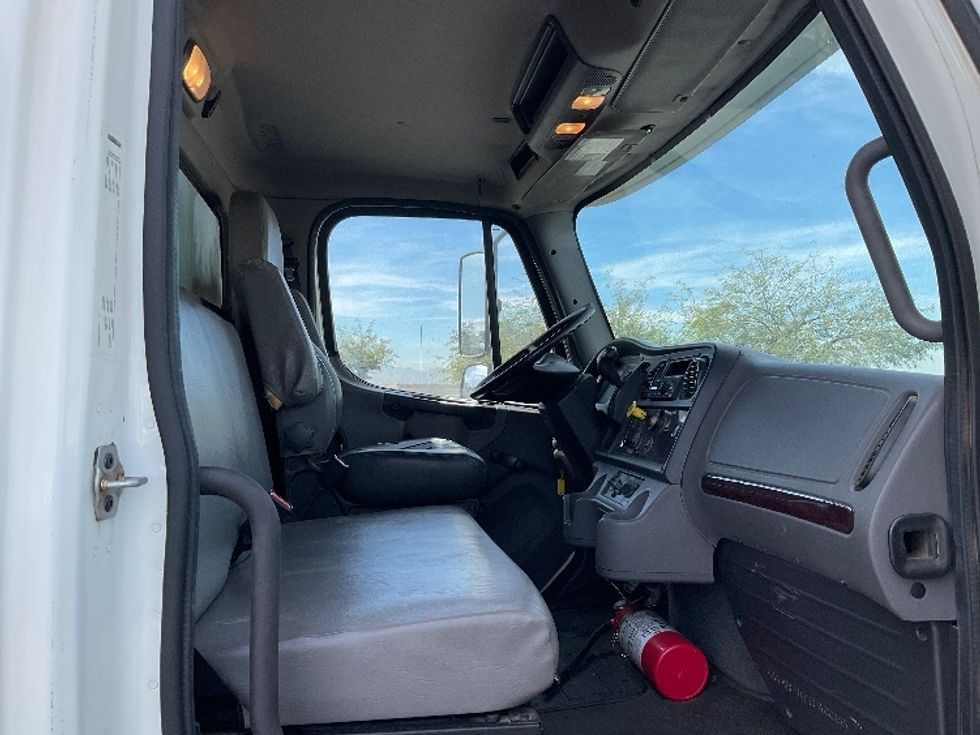 Medium Duty Box Truck-Light and Medium Duty Trucks-Freightliner-2019-M2-Phoenix-AZ-265,962\n\t\tmiles-$ 38,250 - Image 21