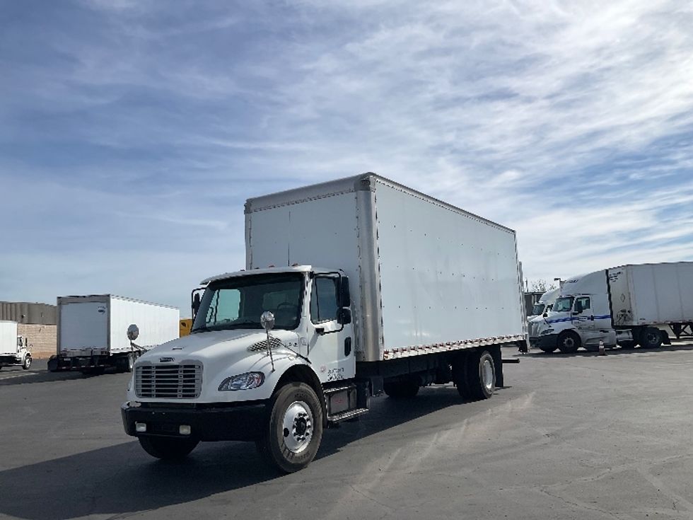 Medium Duty Box Truck-Light and Medium Duty Trucks-Freightliner-2019-M2-Phoenix-AZ-265,962\n\t\tmiles-$ 38,250 - Image 3