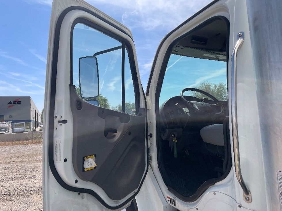 Medium Duty Box Truck-Light and Medium Duty Trucks-Freightliner-2019-M2-Phoenix-AZ-266,429\n\t\tmiles-$ 36,750 - Image 16