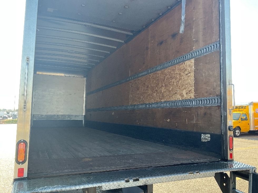 Medium Duty Box Truck-Light and Medium Duty Trucks-Freightliner-2019-M2-Piqua-OH-143,014\n\t\tmiles-$ 55,750 - Image 12
