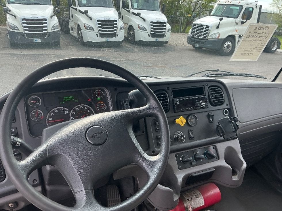 Medium Duty Box Truck-Light and Medium Duty Trucks-Freightliner-2019-M2-Piqua-OH-236,385\n\t\tmiles-$ 43,250 - Image 18