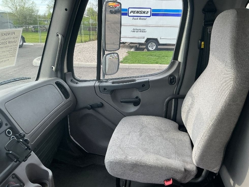 Medium Duty Box Truck-Light and Medium Duty Trucks-Freightliner-2019-M2-Piqua-OH-236,385\n\t\tmiles-$ 43,250 - Image 19
