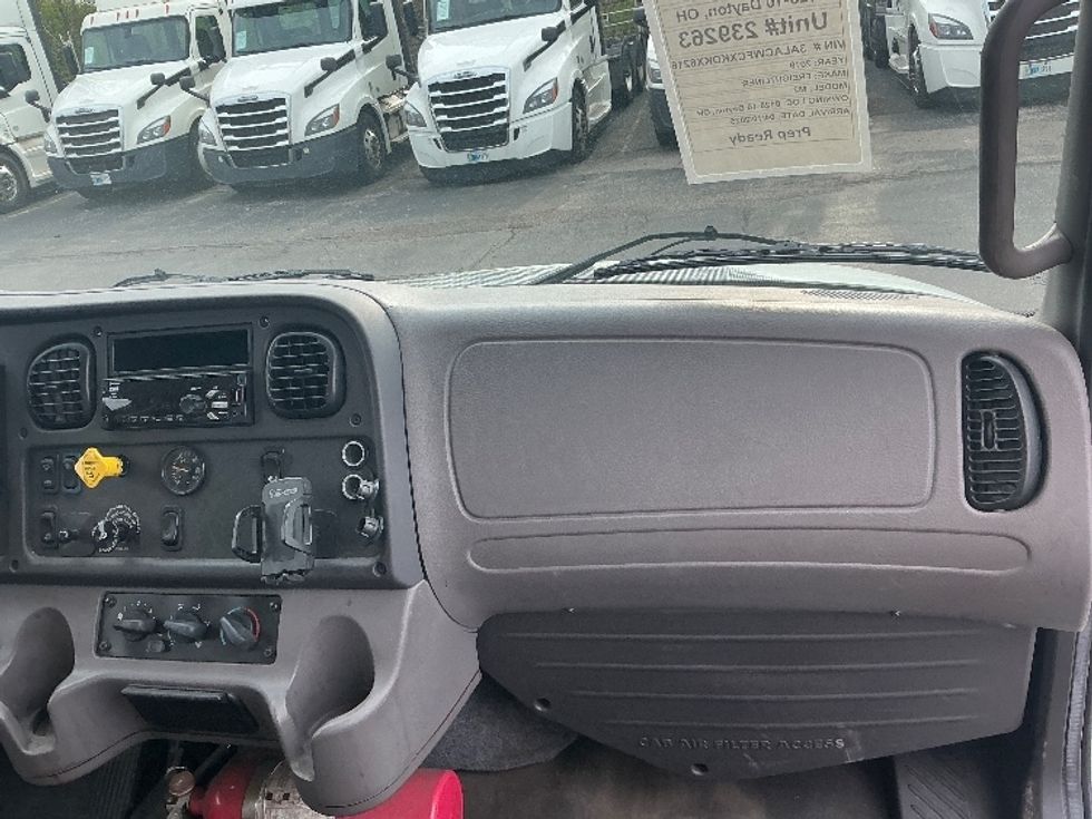 Medium Duty Box Truck-Light and Medium Duty Trucks-Freightliner-2019-M2-Piqua-OH-236,385\n\t\tmiles-$ 43,250 - Image 21