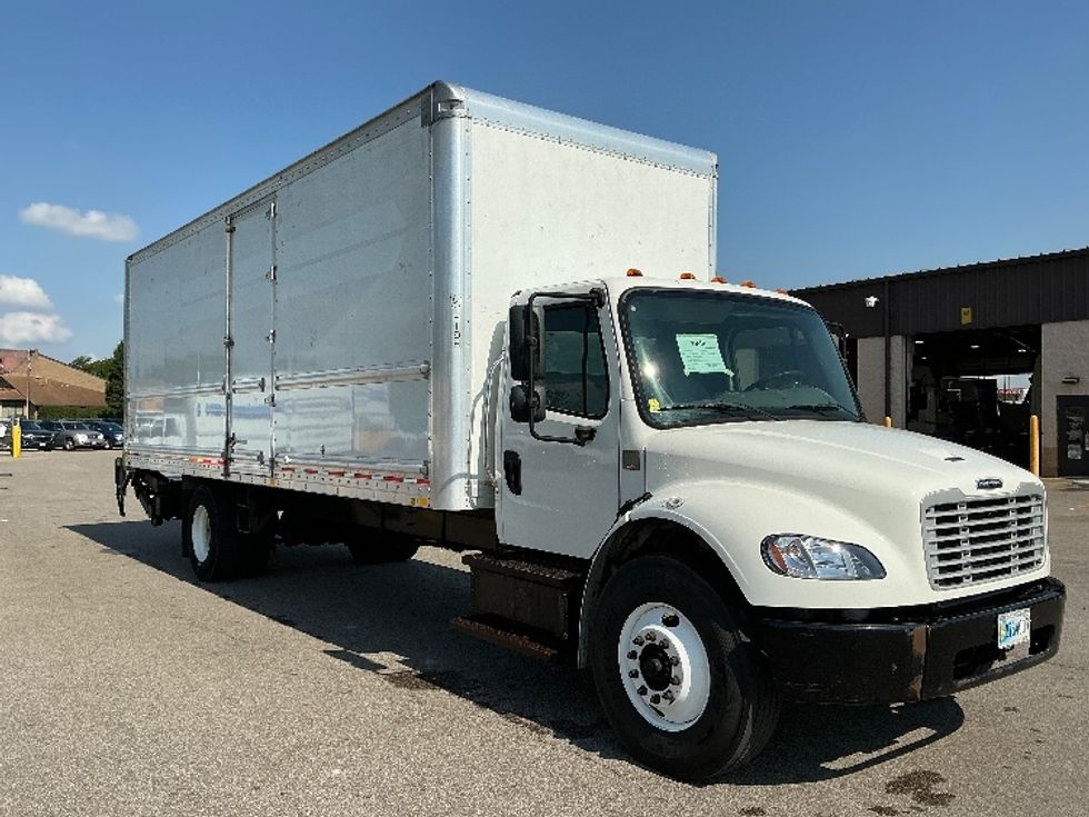 Medium Duty Box Truck-Light and Medium Duty Trucks-Freightliner-2019-M2-Piqua-OH-405,722\n\t\tmiles-$ 21,250 - Image 1
