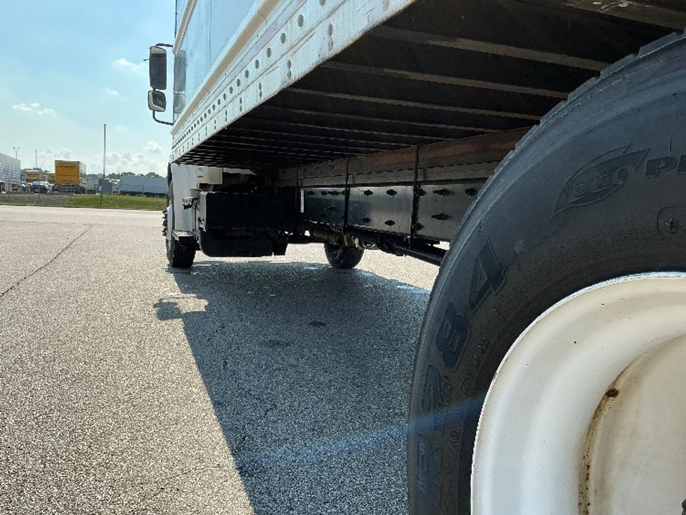Medium Duty Box Truck-Light and Medium Duty Trucks-Freightliner-2019-M2-Piqua-OH-405,722\n\t\tmiles-$ 21,250 - Image 5