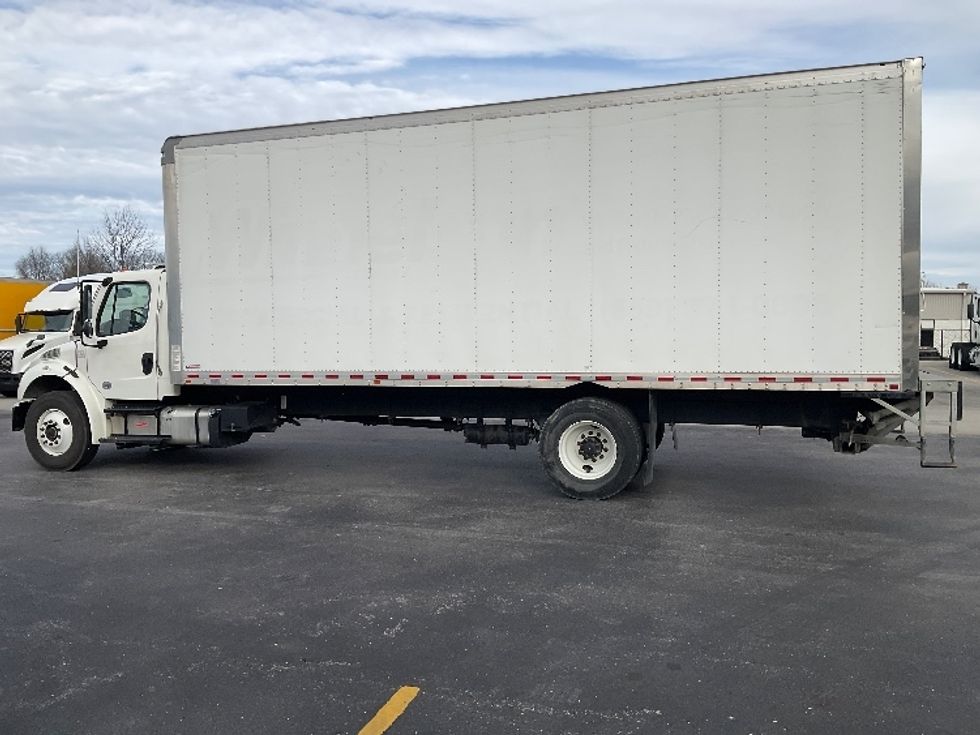Medium Duty Box Truck-Light and Medium Duty Trucks-Freightliner-2019-M2-Piqua-OH-95,196\n\t\tmiles-$ 56,250 - Image 4