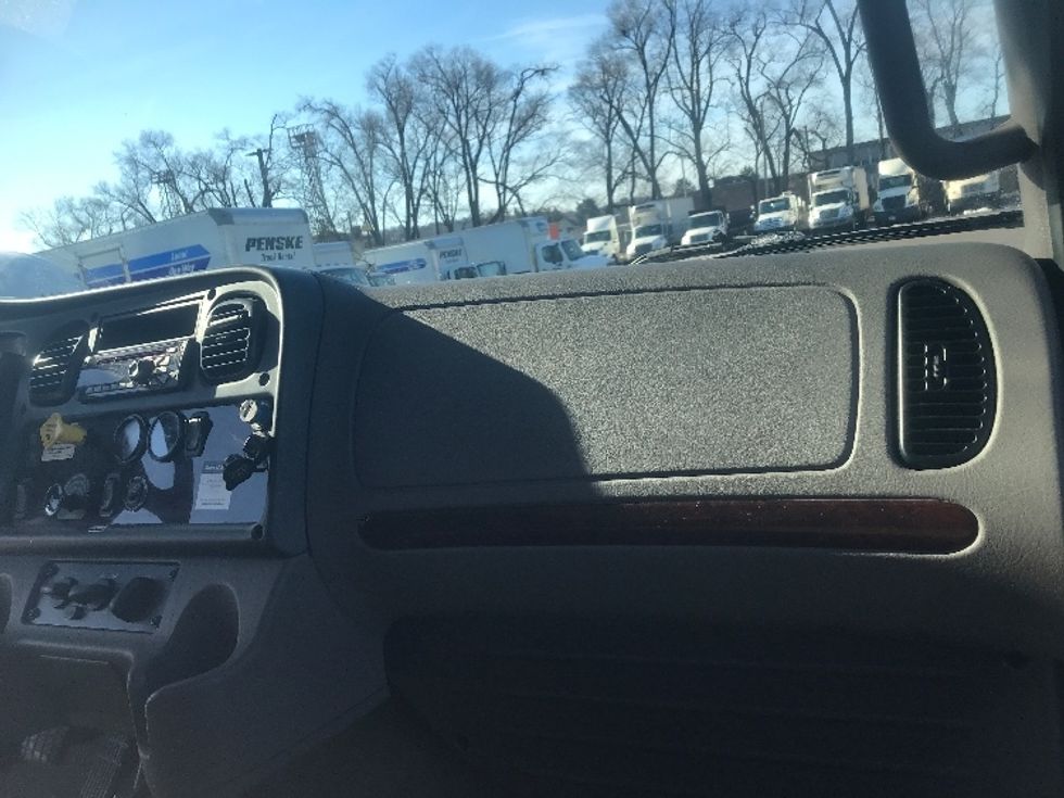 Medium Duty Box Truck-Light and Medium Duty Trucks-Freightliner-2019-M2-Pittsburgh-PA-88,321\n\t\tmiles-$ 56,500 - Image 20