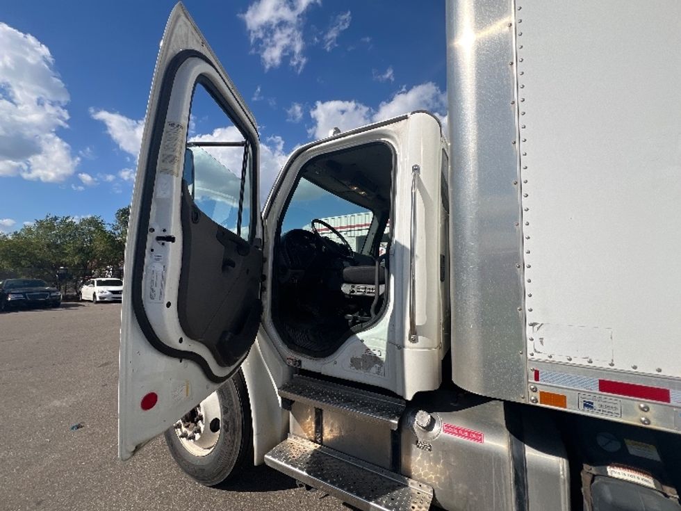 Medium Duty Box Truck-Light and Medium Duty Trucks-Freightliner-2019-M2-Plymouth-MI-198,651\n\t\tmiles-$ 42,750 - Image 16