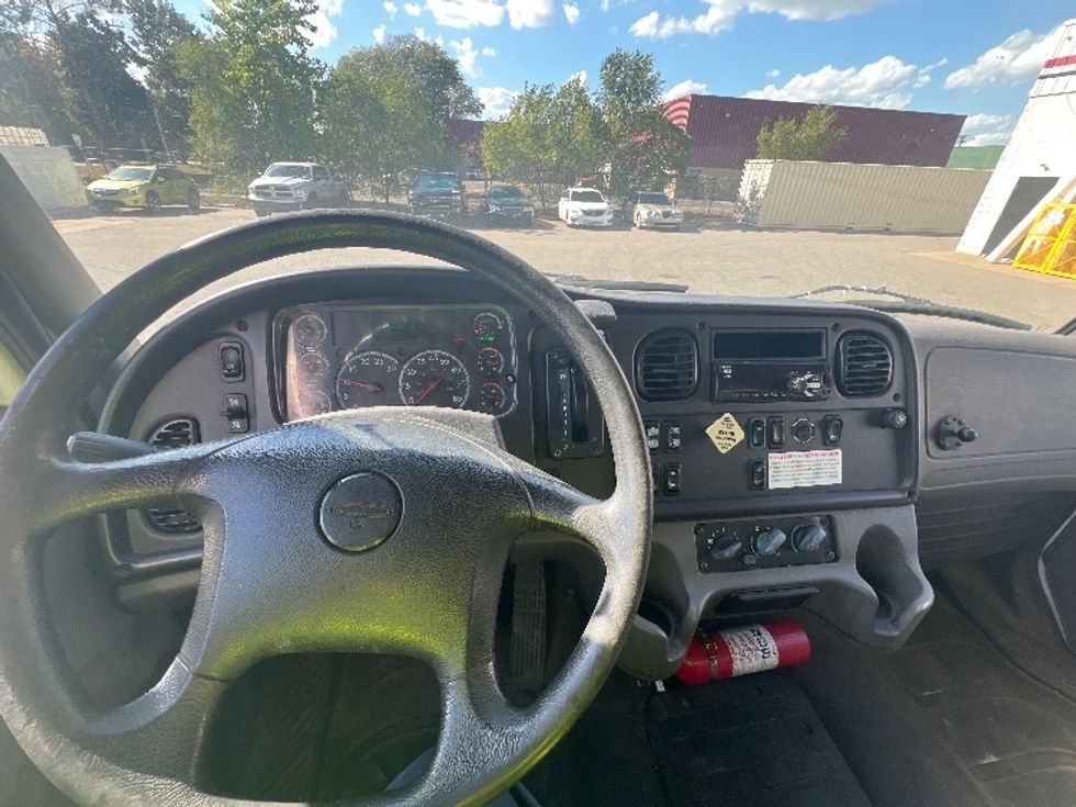 Medium Duty Box Truck-Light and Medium Duty Trucks-Freightliner-2019-M2-Plymouth-MI-198,651\n\t\tmiles-$ 42,750 - Image 18