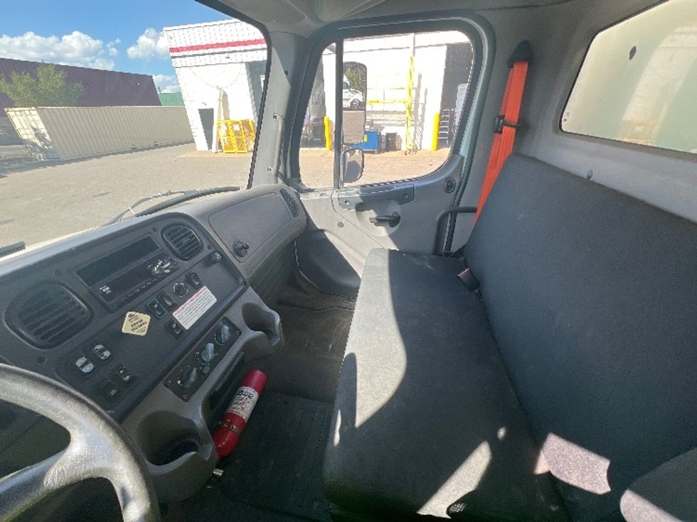 Medium Duty Box Truck-Light and Medium Duty Trucks-Freightliner-2019-M2-Plymouth-MI-198,651\n\t\tmiles-$ 42,750 - Image 19