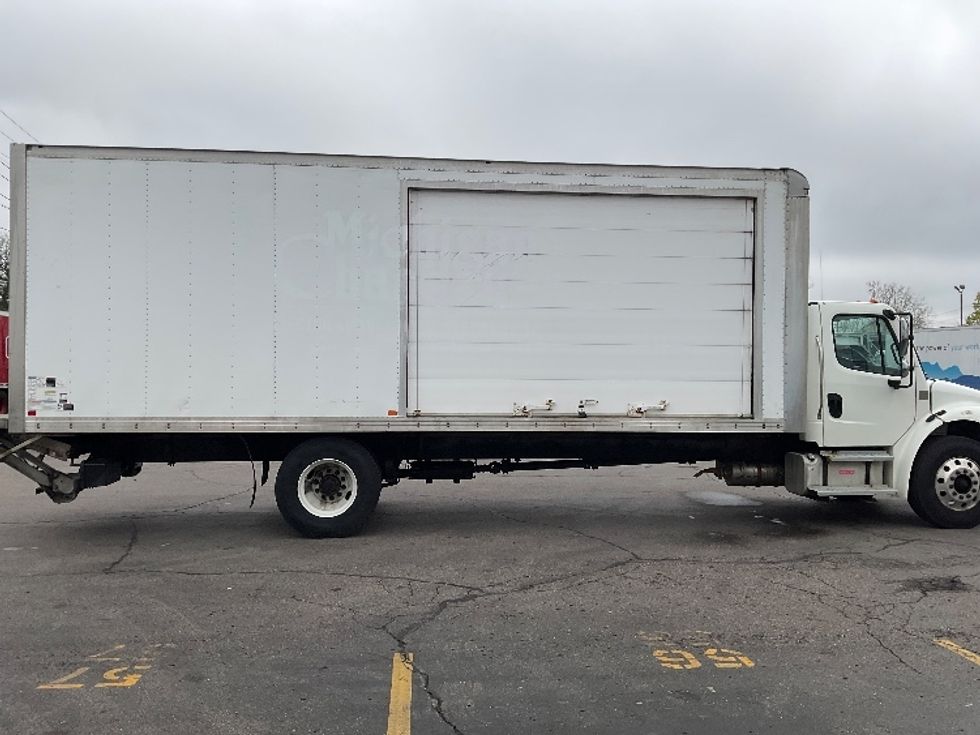 Medium Duty Box Truck-Light and Medium Duty Trucks-Freightliner-2019-M2-Plymouth-MI-237,479\n\t\tmiles-$ 40,750 - Image 15