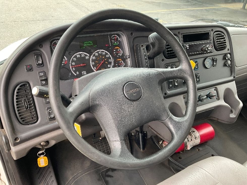 Medium Duty Box Truck-Light and Medium Duty Trucks-Freightliner-2019-M2-Plymouth-MI-237,479\n\t\tmiles-$ 40,750 - Image 17