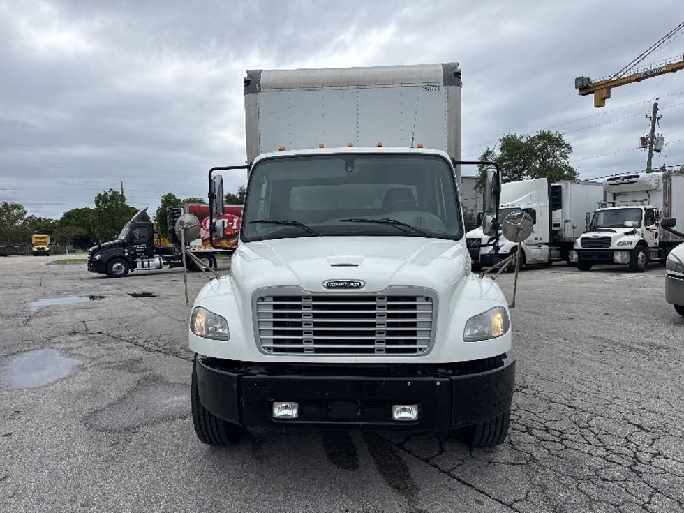 Medium Duty Box Truck-Light and Medium Duty Trucks-Freightliner-2019-M2-Pompano Beach-FL-137,678\n\t\tmiles-$ 63,250 - Image 2