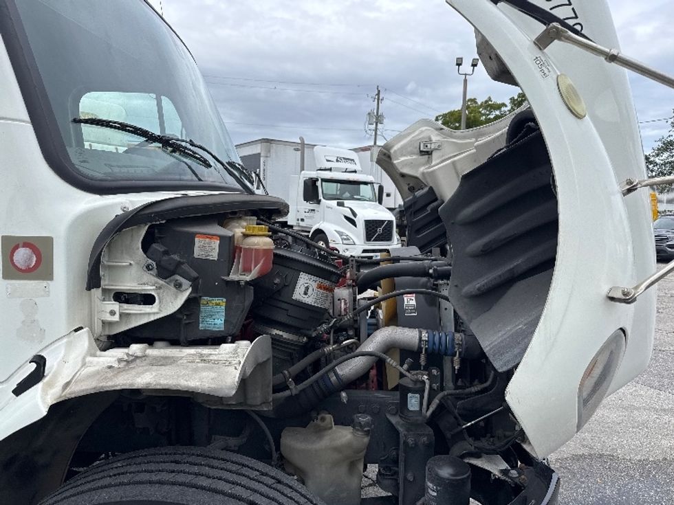 Medium Duty Box Truck-Light and Medium Duty Trucks-Freightliner-2019-M2-Pompano Beach-FL-137,678\n\t\tmiles-$ 63,250 - Image 22