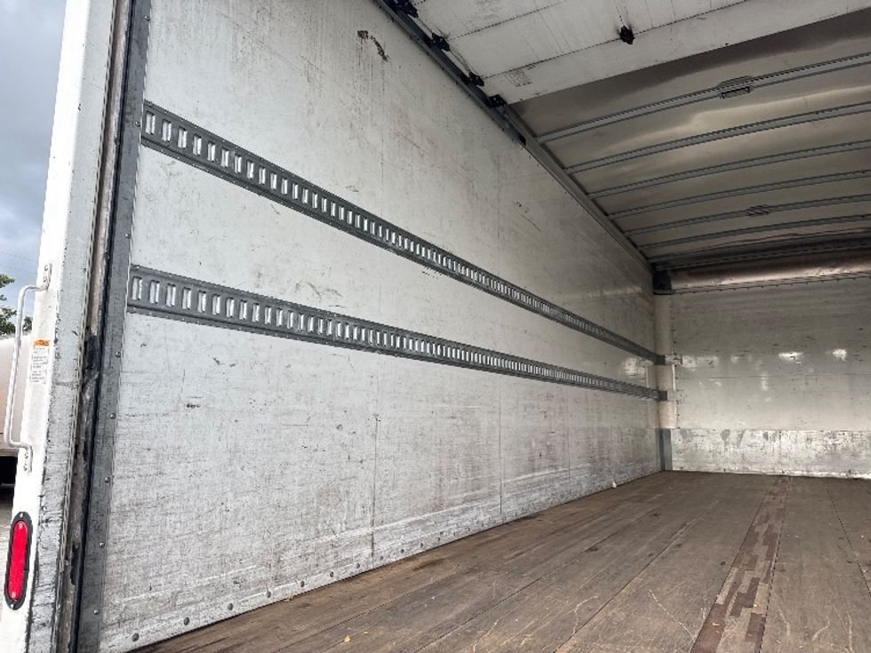 Medium Duty Box Truck-Light and Medium Duty Trucks-Freightliner-2019-M2-Pompano Beach-FL-190,214\n\t\tmiles-$ 39,750 - Image 10