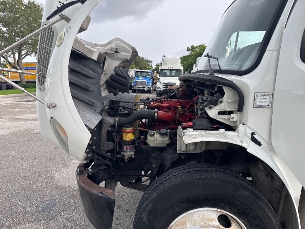 Medium Duty Box Truck-Light and Medium Duty Trucks-Freightliner-2019-M2-Pompano Beach-FL-190,214\n\t\tmiles-$ 39,750 - Image 24