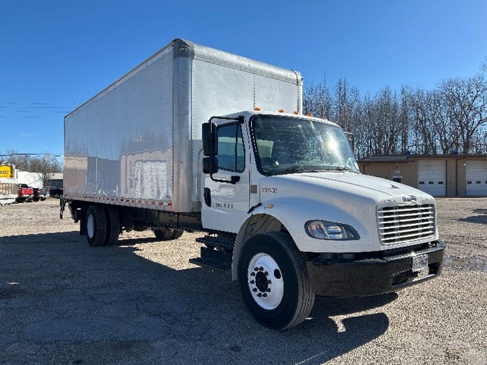 Medium Duty Box Truck-Light and Medium Duty Trucks-Freightliner-2019-M2-Poplar Bluff-MO-119,375\n\t\tmiles-$ 59,750 - Image 1