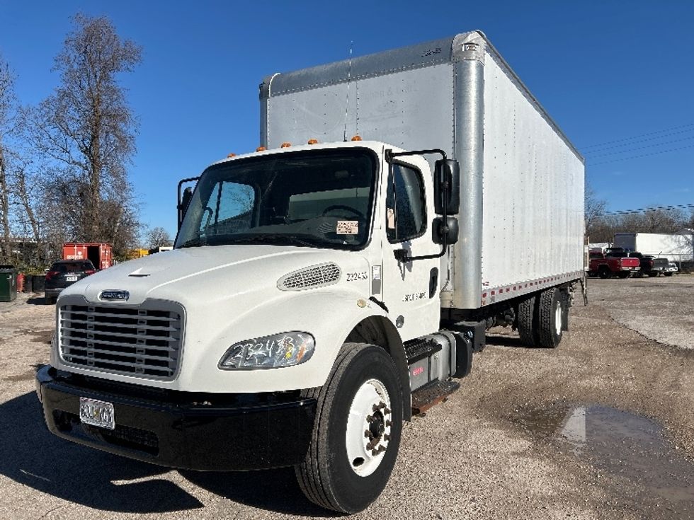 Medium Duty Box Truck-Light and Medium Duty Trucks-Freightliner-2019-M2-Poplar Bluff-MO-119,375\n\t\tmiles-$ 59,750 - Image 3