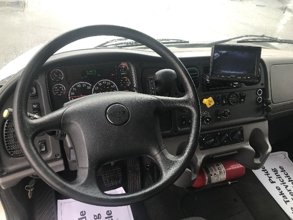 Medium Duty Box Truck-Light and Medium Duty Trucks-Freightliner-2019-M2-Poplar Bluff-MO-69,093\n\t\tmiles-$ 65,250 - Image 18