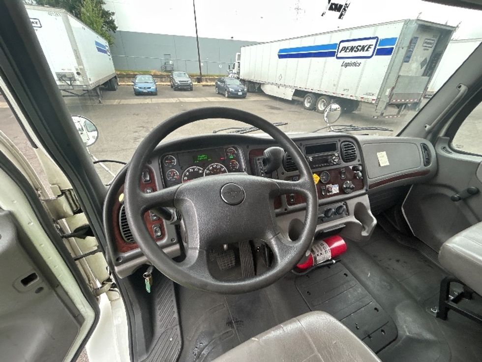 Medium Duty Box Truck-Light and Medium Duty Trucks-Freightliner-2019-M2-Portland-OR-143,188\n\t\tmiles-$ 60,000 - Image 18