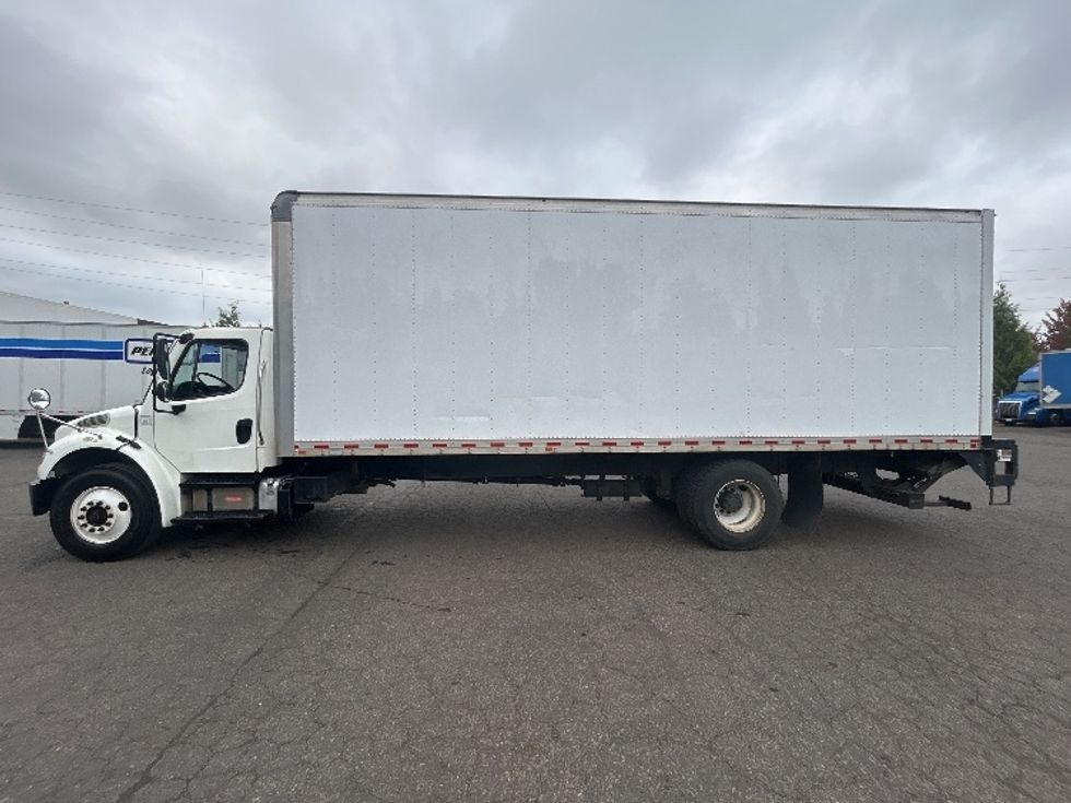 Medium Duty Box Truck-Light and Medium Duty Trucks-Freightliner-2019-M2-Portland-OR-143,188\n\t\tmiles-$ 60,000 - Image 4