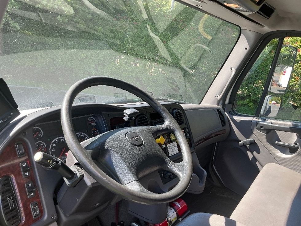 Medium Duty Box Truck-Light and Medium Duty Trucks-Freightliner-2019-M2-Portland-OR-144,587\n\t\tmiles-$ 58,000 - Image 17