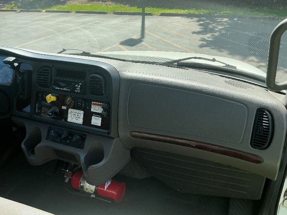 Medium Duty Box Truck-Light and Medium Duty Trucks-Freightliner-2019-M2-Portland-OR-144,587\n\t\tmiles-$ 58,000 - Image 21