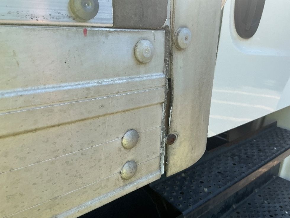 Medium Duty Box Truck-Light and Medium Duty Trucks-Freightliner-2019-M2-Portland-OR-144,587\n\t\tmiles-$ 58,000 - Image 28