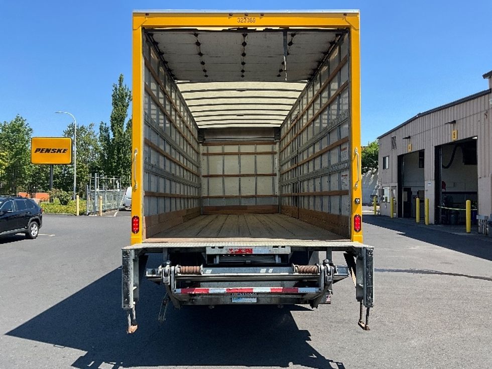 Medium Duty Box Truck-Light and Medium Duty Trucks-Freightliner-2019-M2-Portland-OR-154,016\n\t\tmiles-$ 51,000 - Image 8