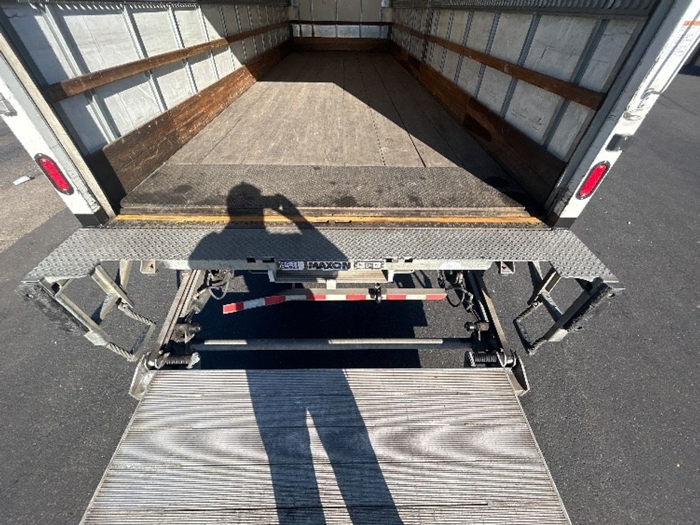 Medium Duty Box Truck-Light and Medium Duty Trucks-Freightliner-2019-M2-Portland-OR-205,824\n\t\tmiles-$ 48,250 - Image 10