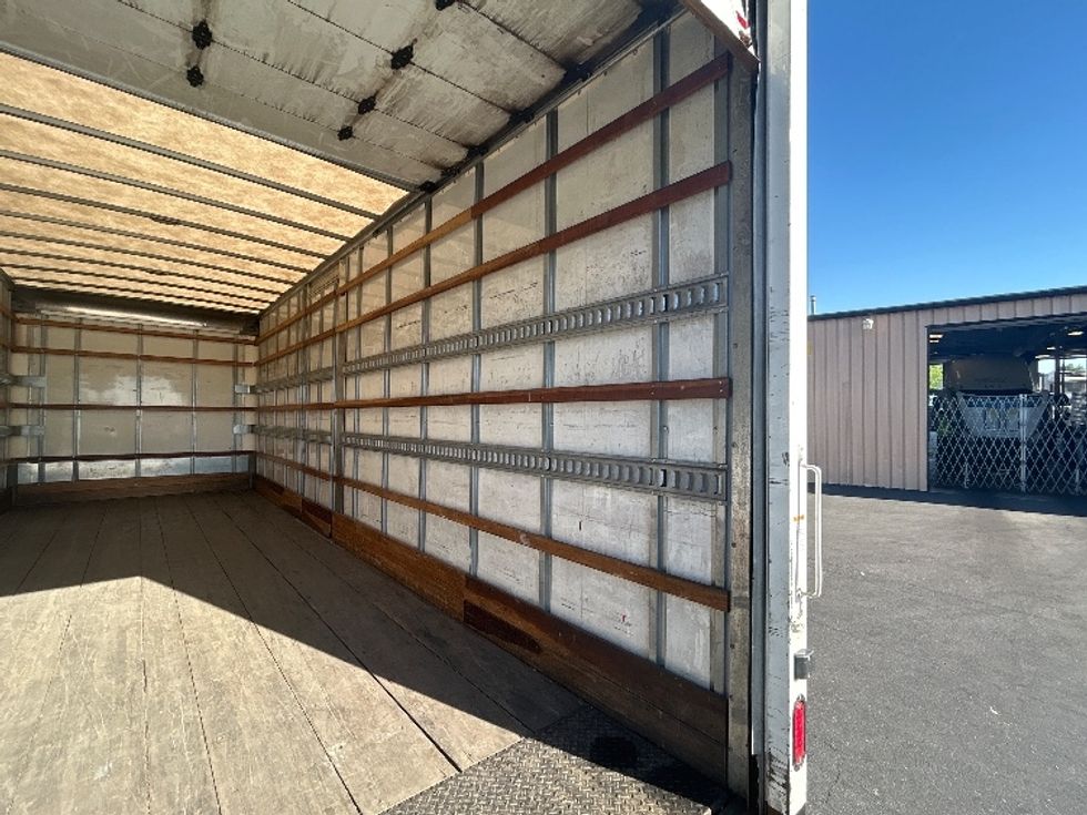 Medium Duty Box Truck-Light and Medium Duty Trucks-Freightliner-2019-M2-Portland-OR-205,824\n\t\tmiles-$ 48,250 - Image 12