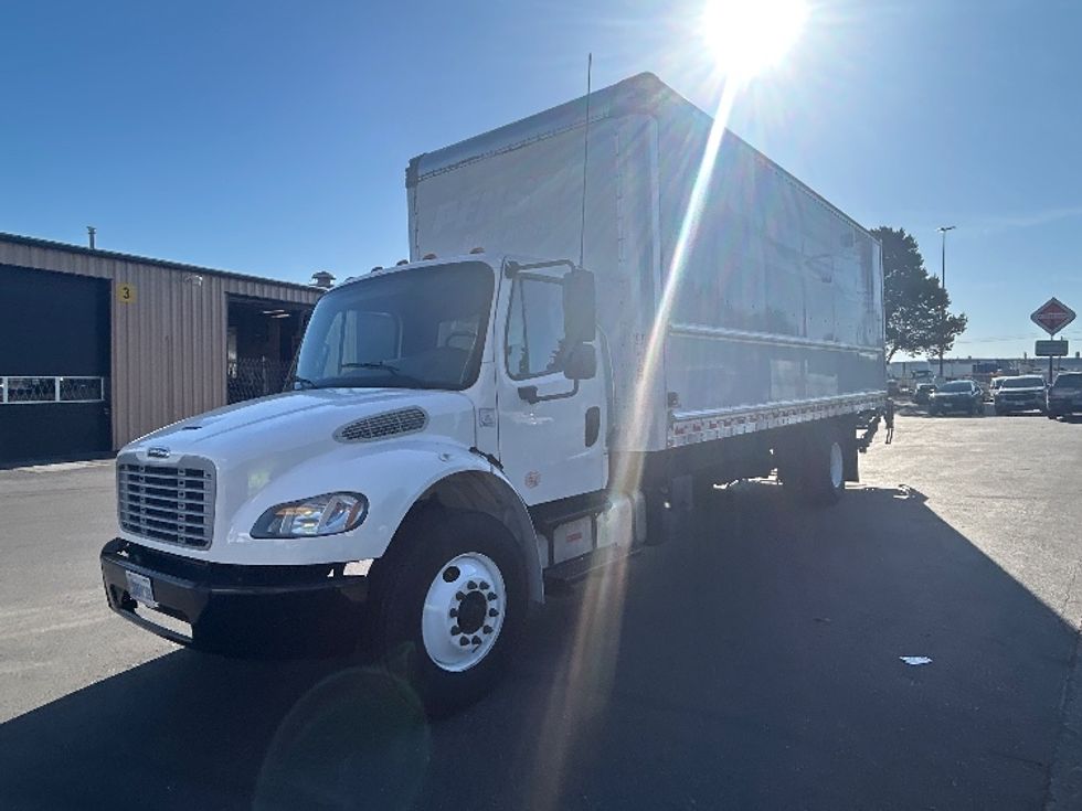 Medium Duty Box Truck-Light and Medium Duty Trucks-Freightliner-2019-M2-Portland-OR-205,824\n\t\tmiles-$ 48,250 - Image 3