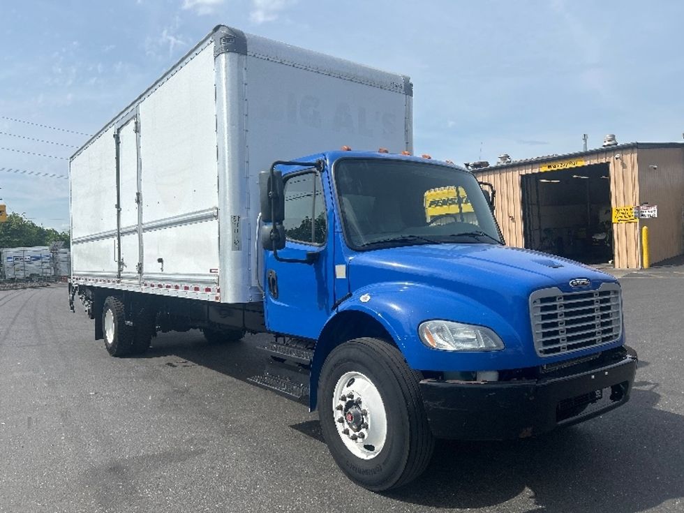 Medium Duty Box Truck-Light and Medium Duty Trucks-Freightliner-2019-M2-Portland-OR-207,169\n\t\tmiles-$ 48,000 - Image 1