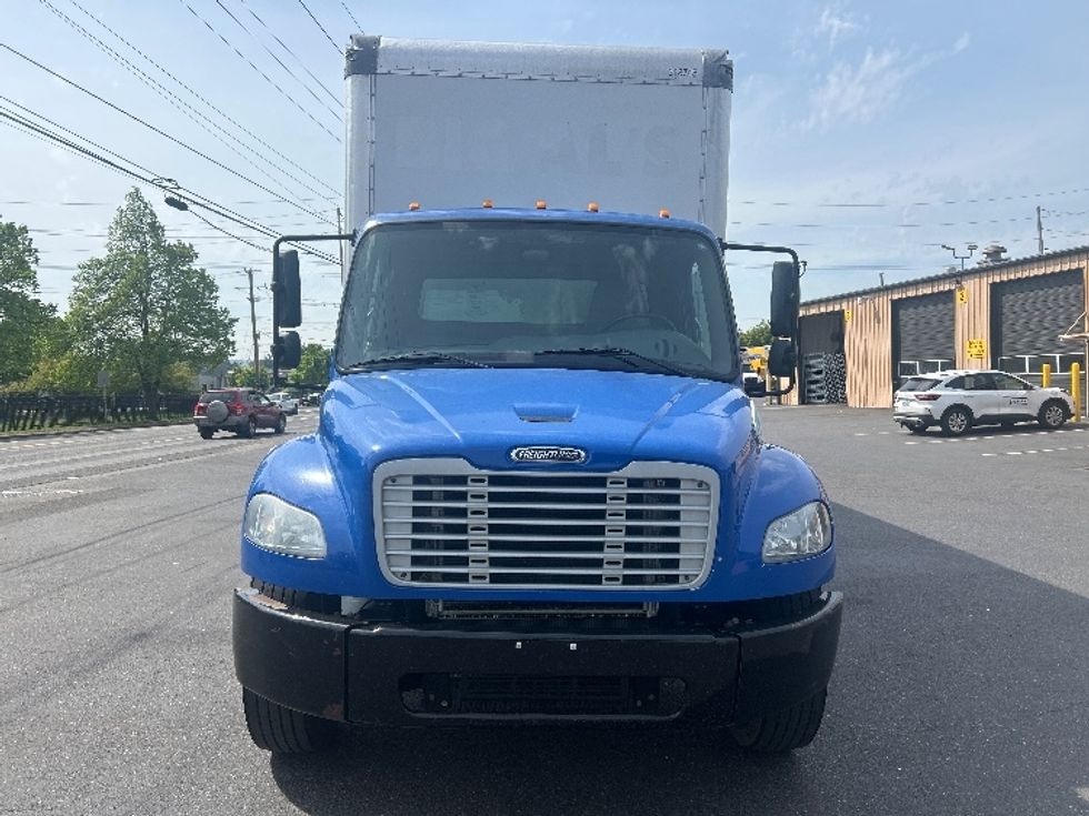 Medium Duty Box Truck-Light and Medium Duty Trucks-Freightliner-2019-M2-Portland-OR-207,169\n\t\tmiles-$ 48,000 - Image 2