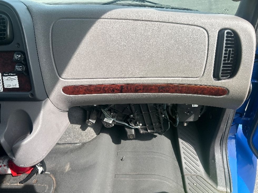 Medium Duty Box Truck-Light and Medium Duty Trucks-Freightliner-2019-M2-Portland-OR-207,169\n\t\tmiles-$ 48,000 - Image 21