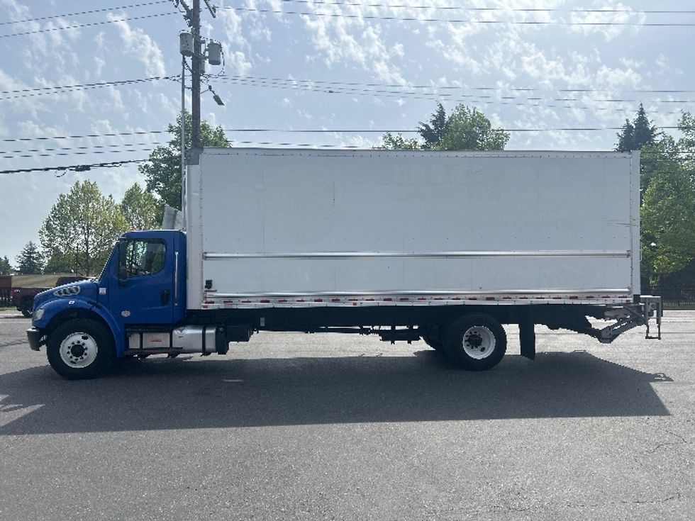 Medium Duty Box Truck-Light and Medium Duty Trucks-Freightliner-2019-M2-Portland-OR-207,169\n\t\tmiles-$ 48,000 - Image 4
